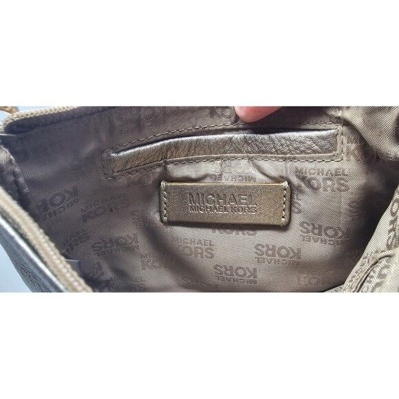 Michael Kors Fulton Gold Metallic Pebbled Leather Wristlet Shoulder Bag 7"x4.5" - Picture 5 of 11
